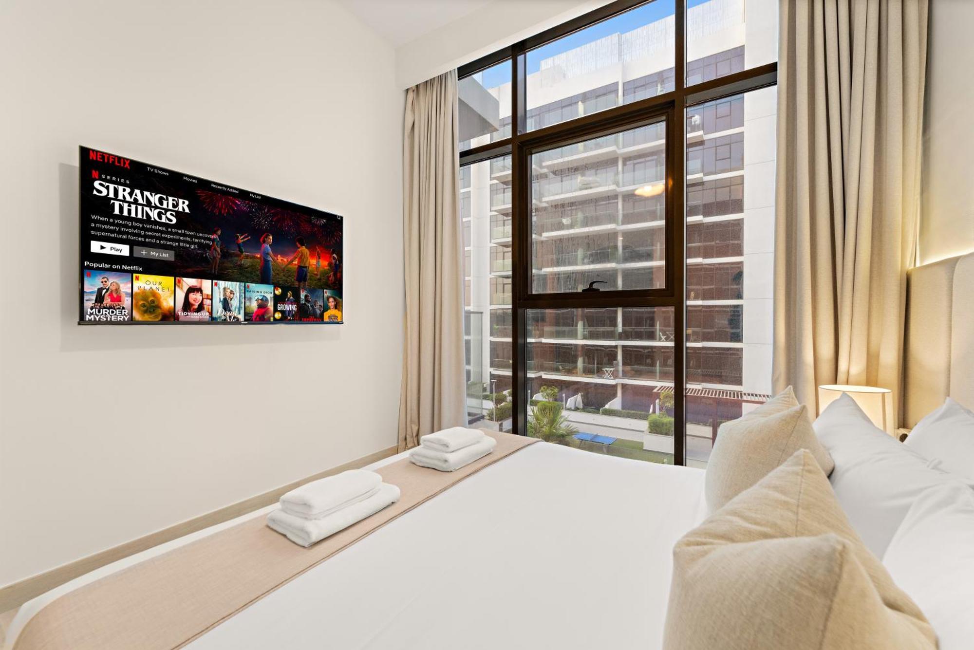Cozy 1br With Pool View & Balcony Appartement Dubaï