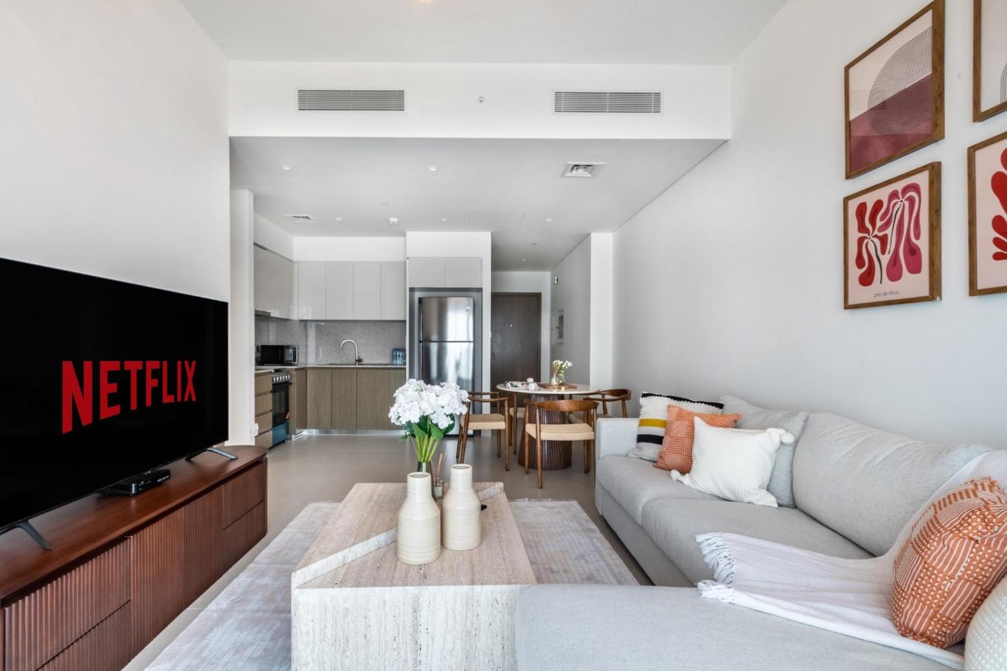 Apartamento Exclusive 4 Bedroom I Burj Khalifa And Fountain Views I Free Wi-fi, Pool, Gym & Parking I By Meerak Dubái