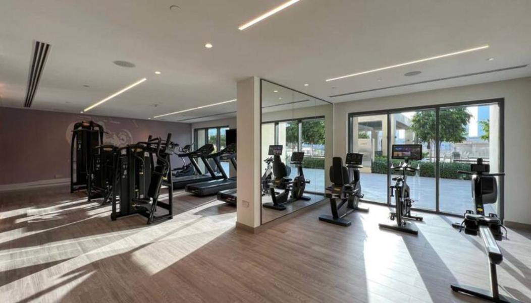 Apartamento Exclusive 4 Bedroom I Burj Khalifa And Fountain Views I Free Wi-fi, Pool, Gym & Parking I By Meerak Dubái