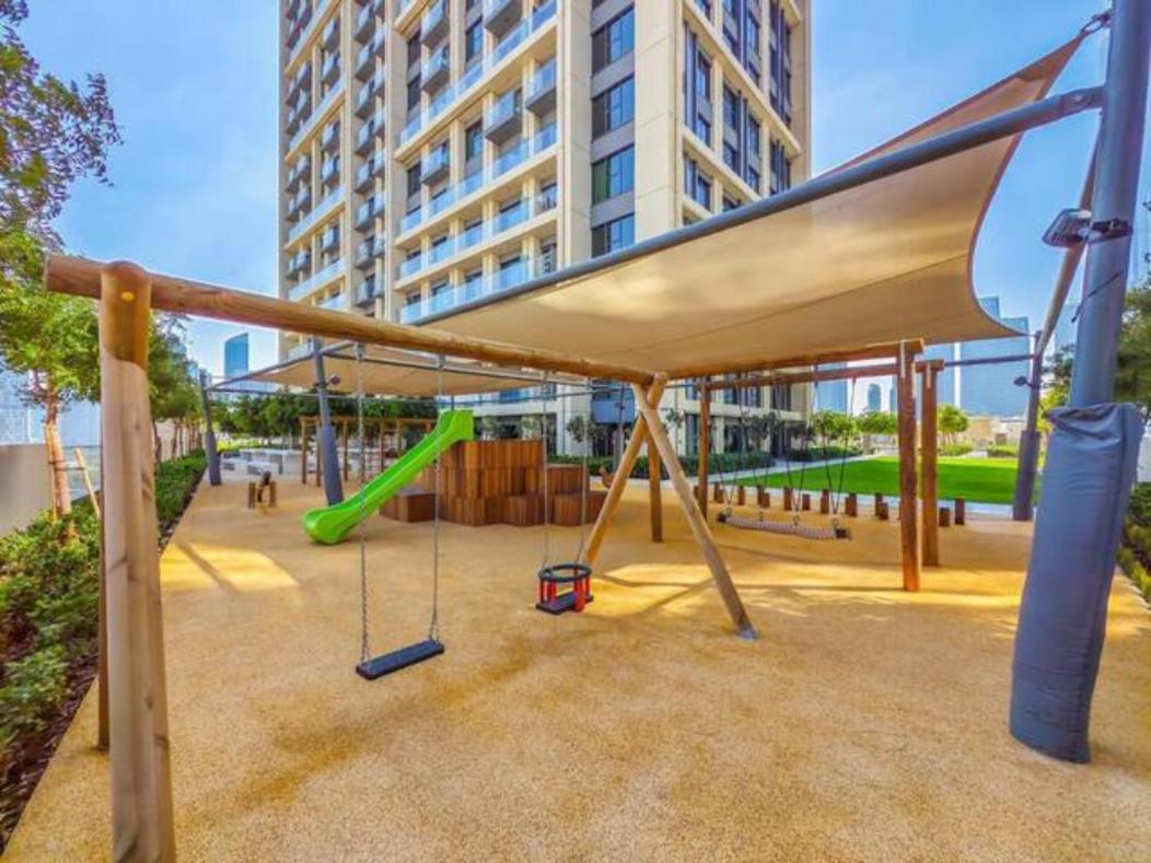 Apartamento Exclusive 4 Bedroom I Burj Khalifa And Fountain Views I Free Wi-fi, Pool, Gym & Parking I By Meerak
