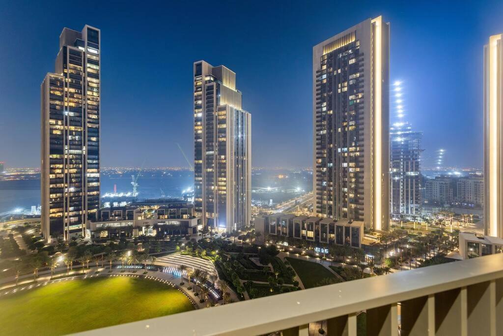 First Class 2br Elegant Apartemen