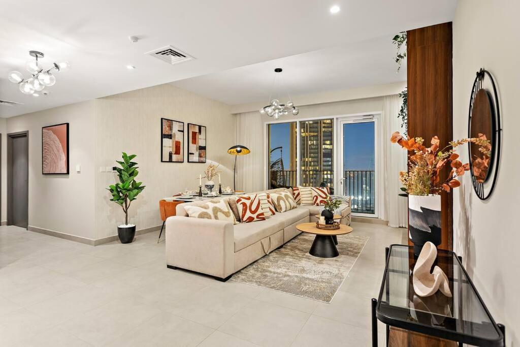 Apartemen First Class 2br Elegant Dubai