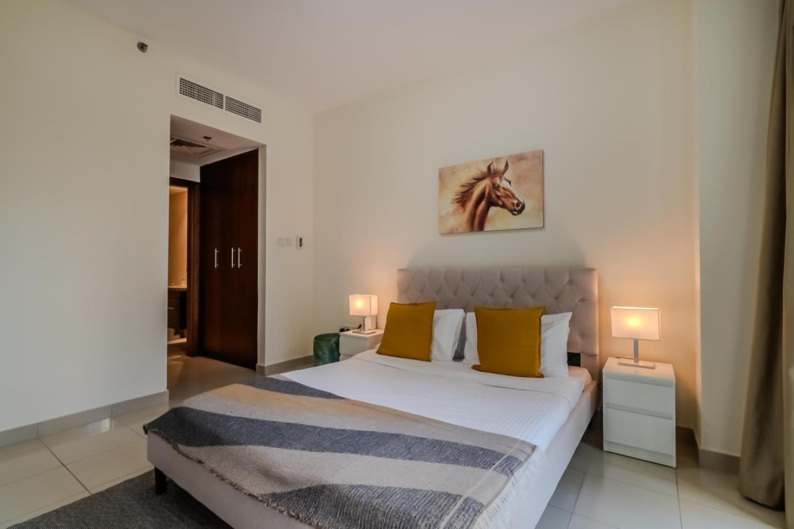 Spacious 1bdr Downtown I Standpoint Tower Dubaï