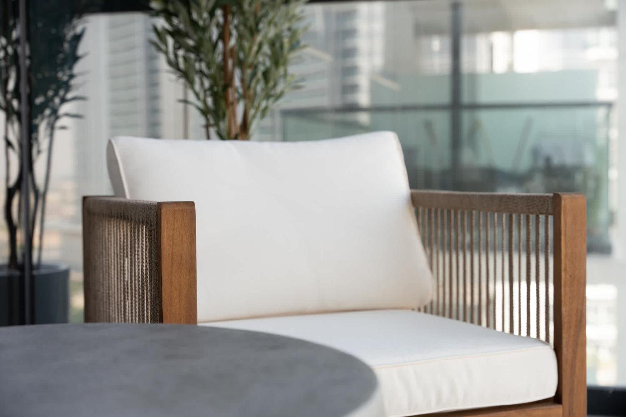 Cozy 1-bedroom At Golf In Damac Hills With Relaxing Views!