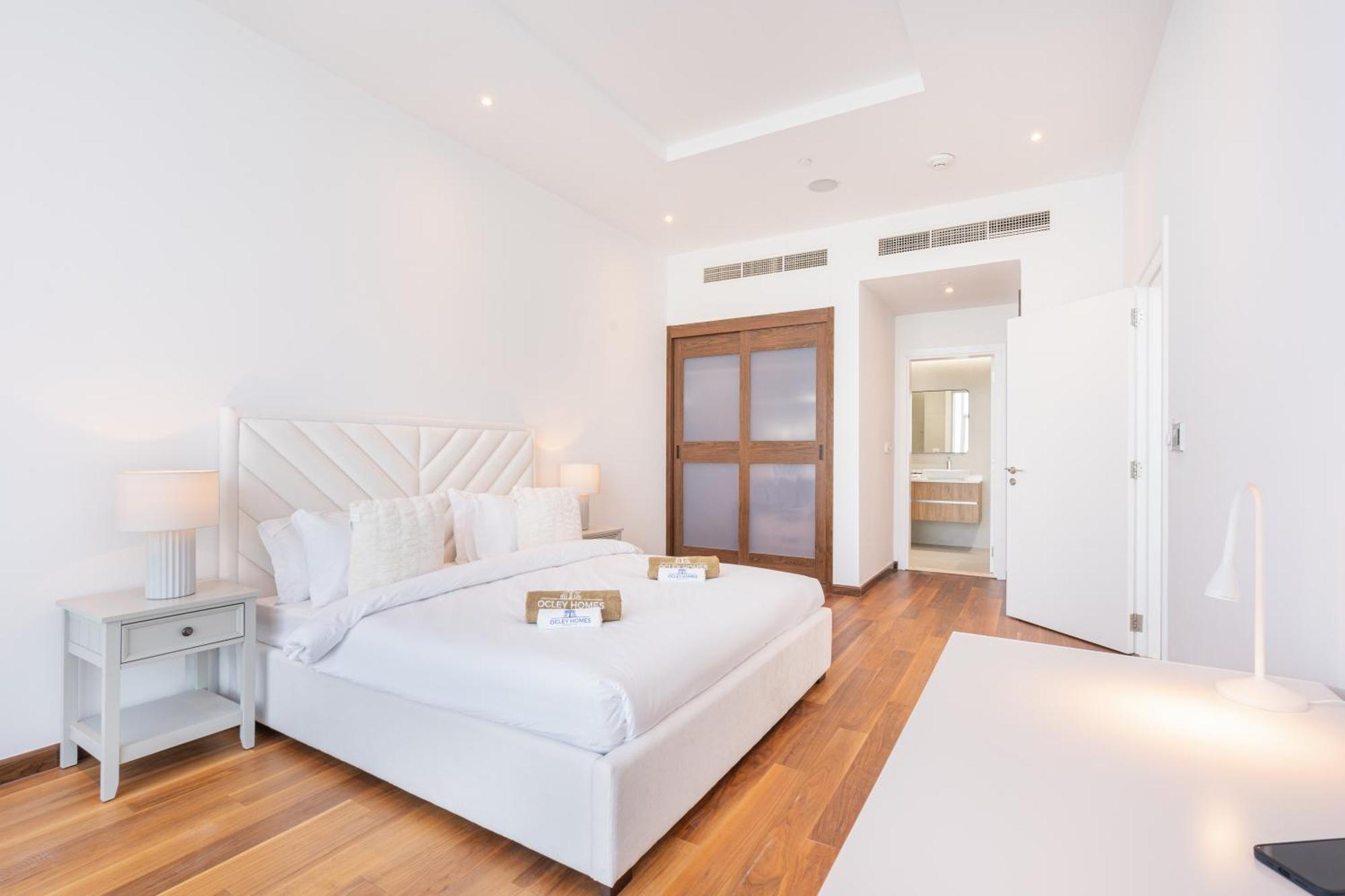 Palm Next To Nakheel Mall With Private Appartement *