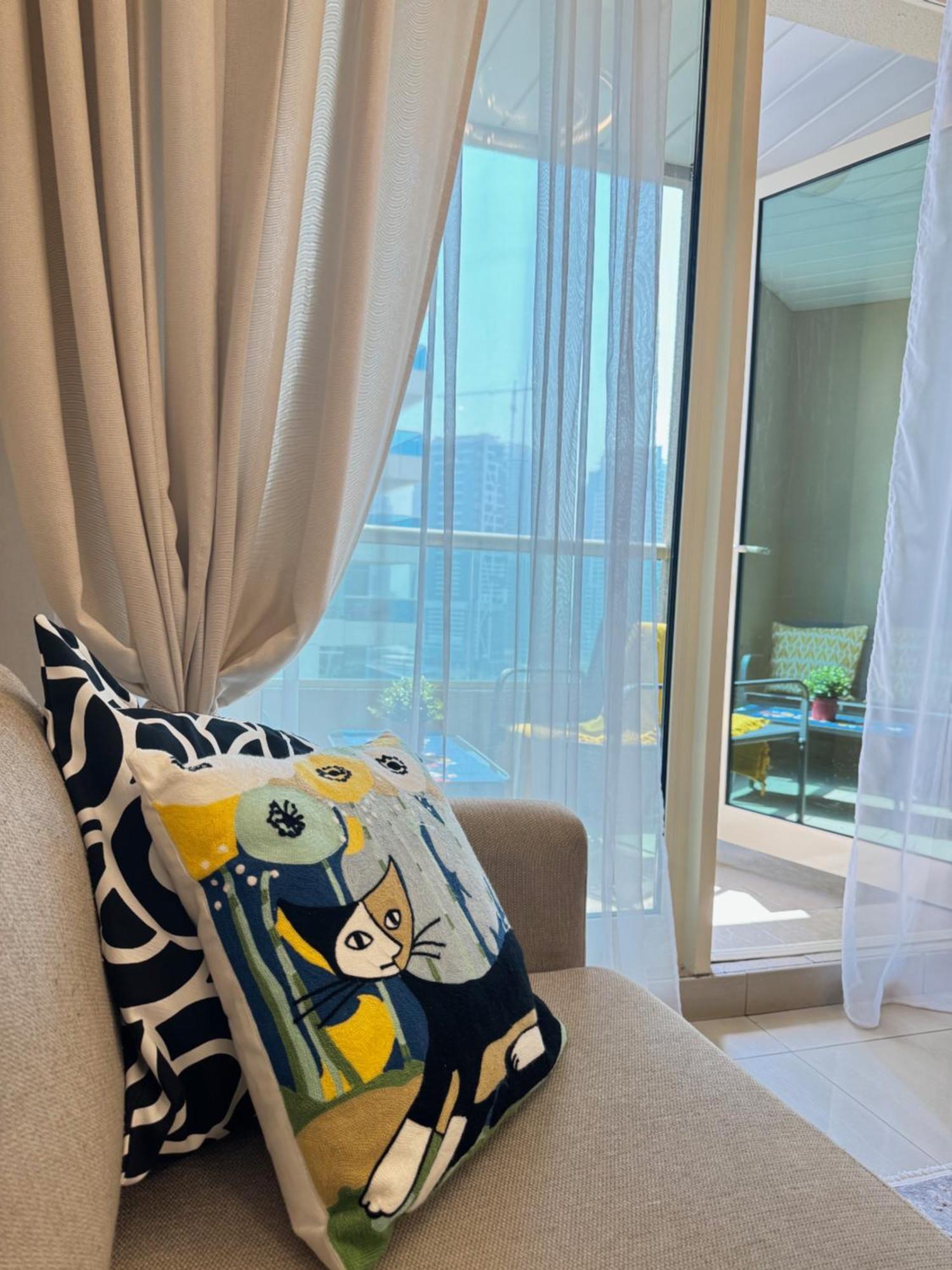 Great Location In Marina!! Contact Us For Monthly Affordable Rates!!! Appartement