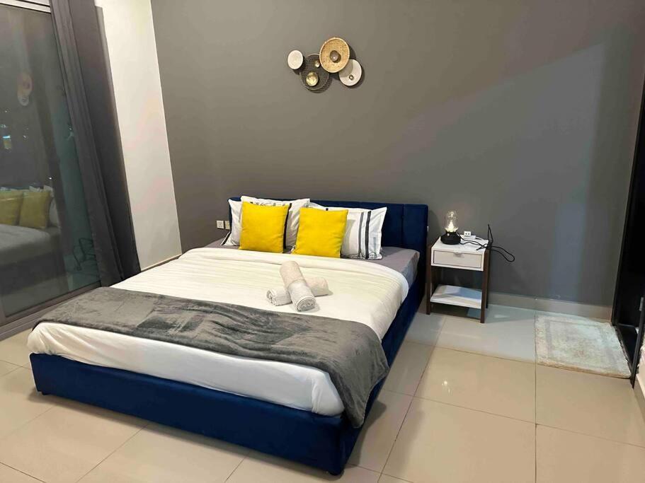 Himalaya Homes 1bhk - Marina Appartement *