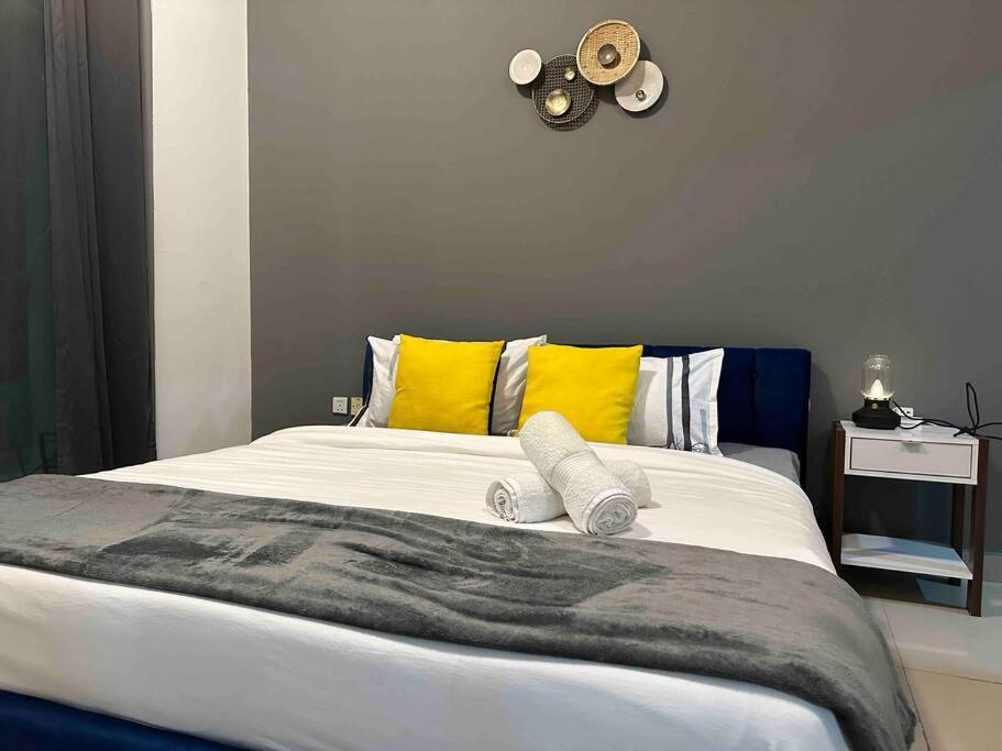 Himalaya Homes 1bhk - Marina Appartement