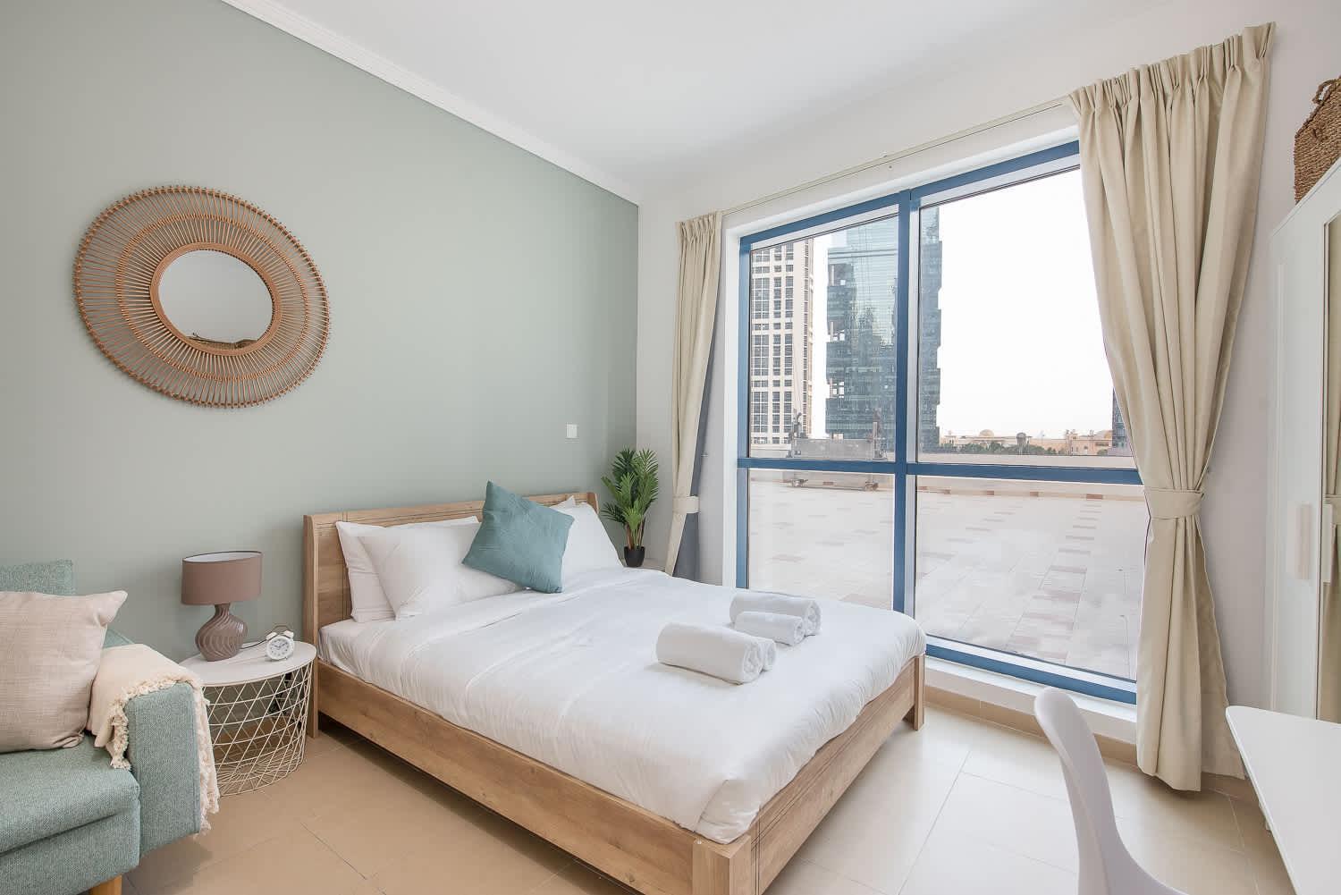 Serene With Stylish Interior Space In Jlt! Appartement