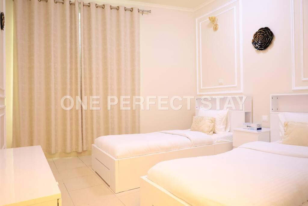 2br In Heart Of Downtown With Pool & Gym Dubaï
