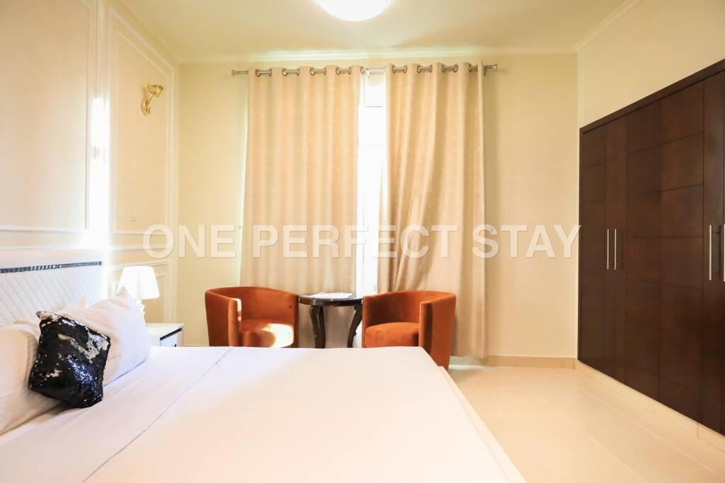 2br In Heart Of Downtown With Pool & Gym * Dubaï