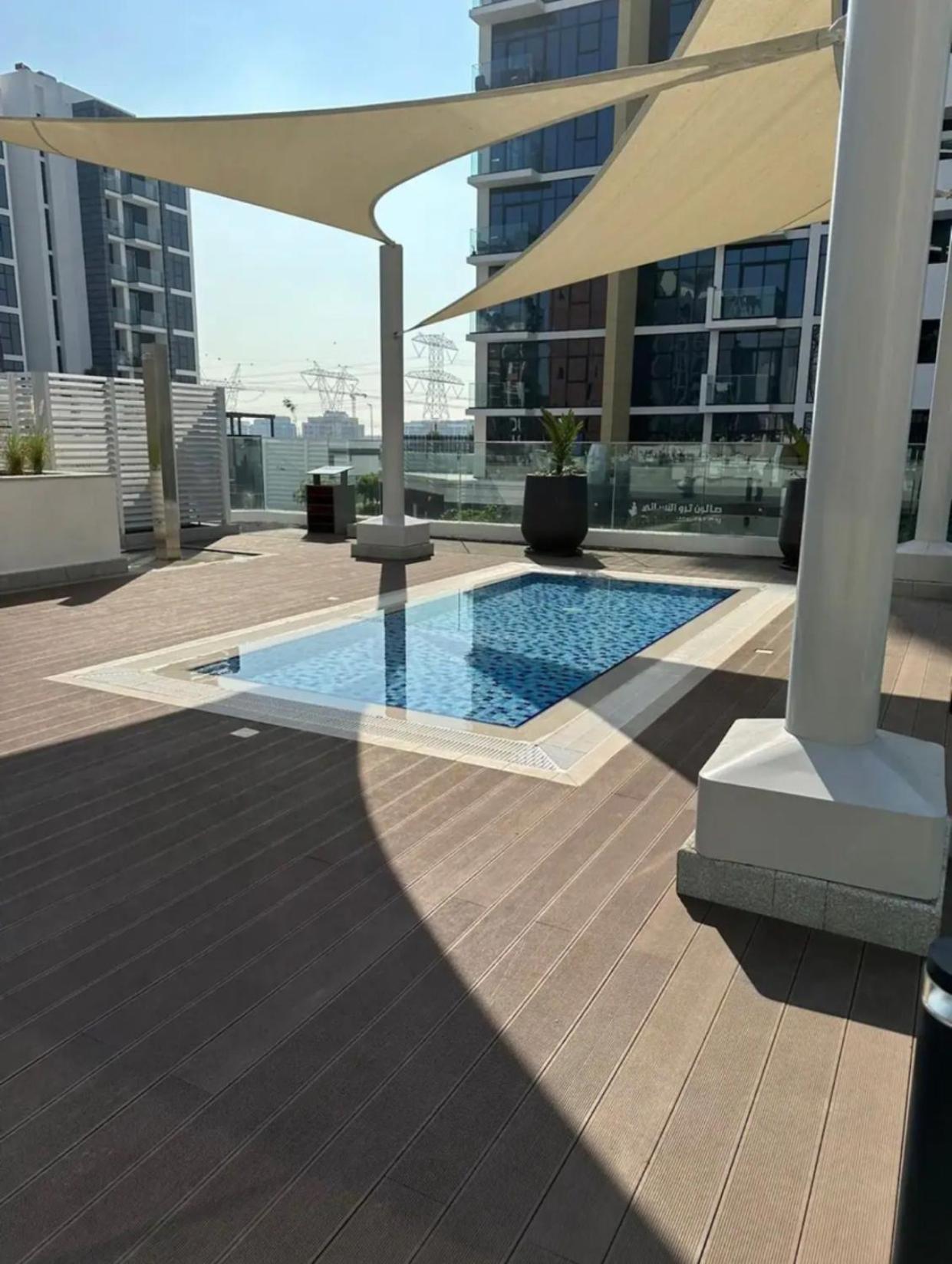 Galaxy In Azizi Riviera Luxury * Dubái