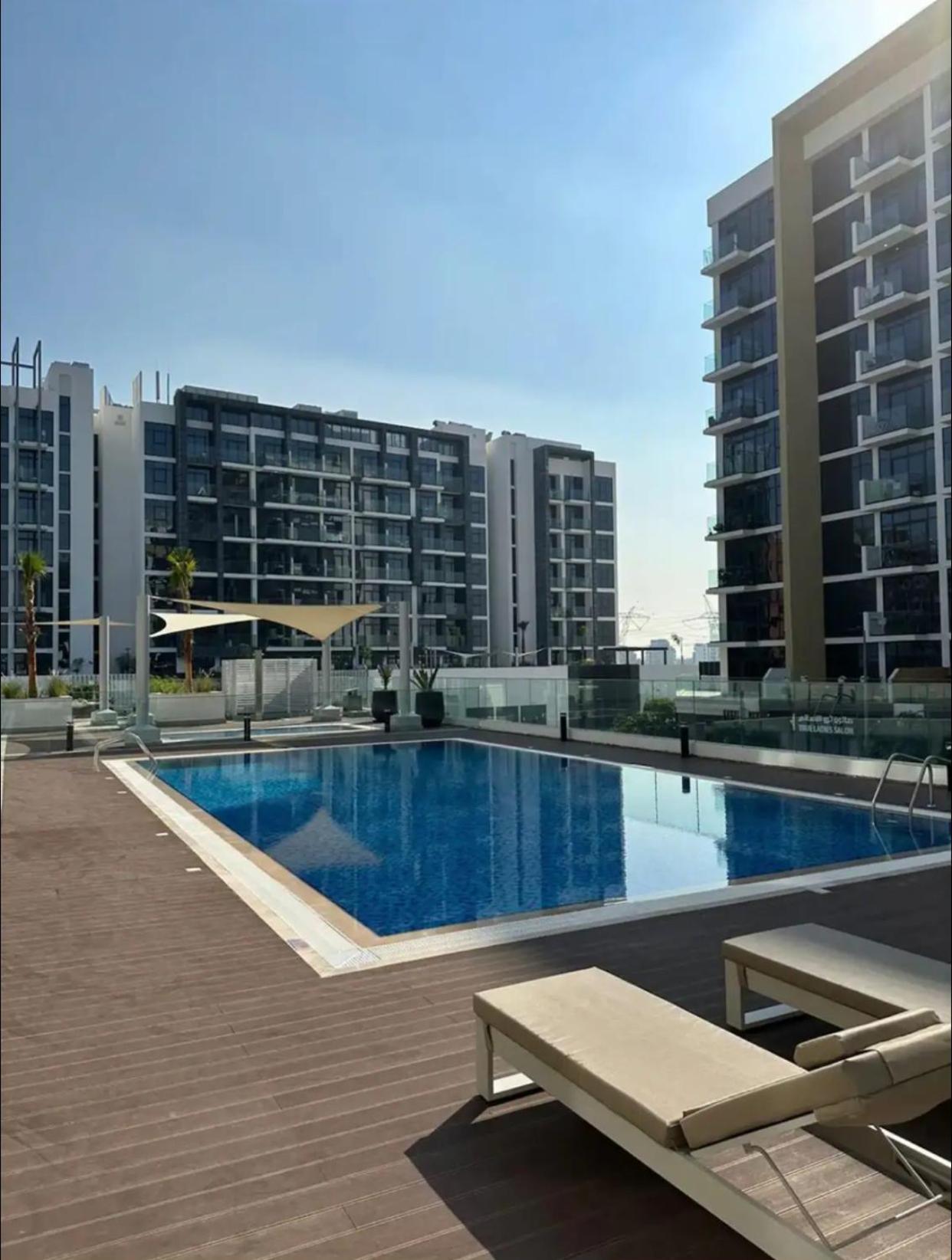 Galaxy In Azizi Riviera Luxury Apartamento Dubái