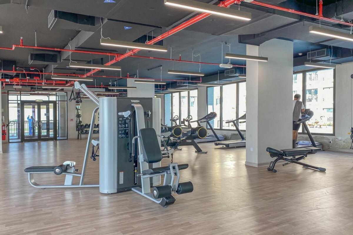 Minimalist Studio Perfect For 4 In Town Square! Appartement Dubaï