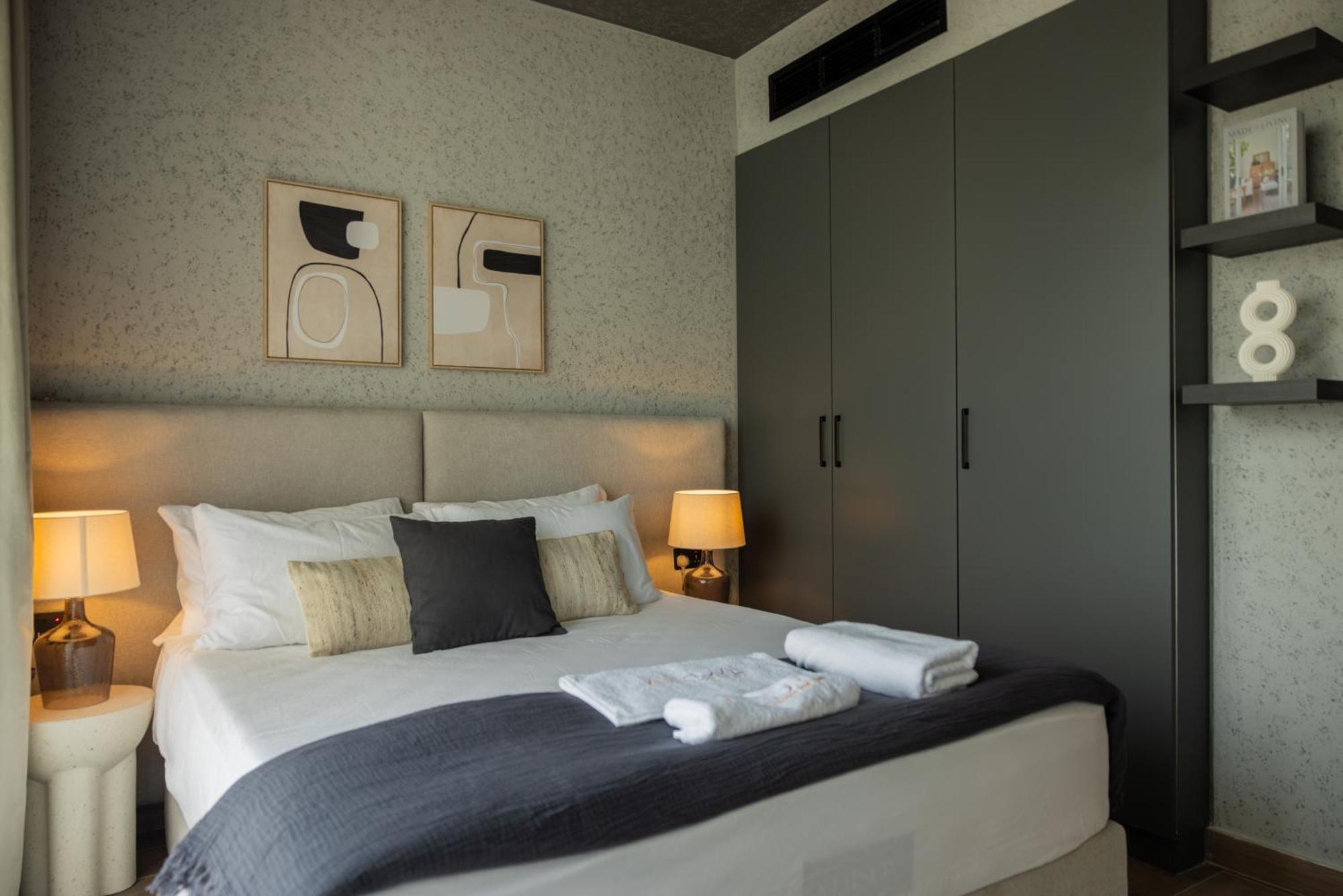 Apartment Welhome - Loci Residences Dubai