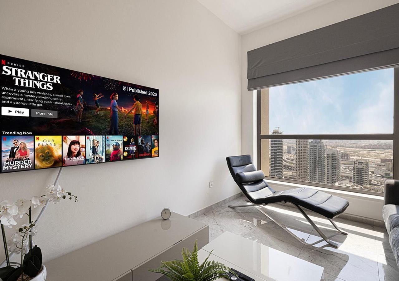 Luxury Beachfront 2bd Apt, Shams, Jbr Apartamento Dubái