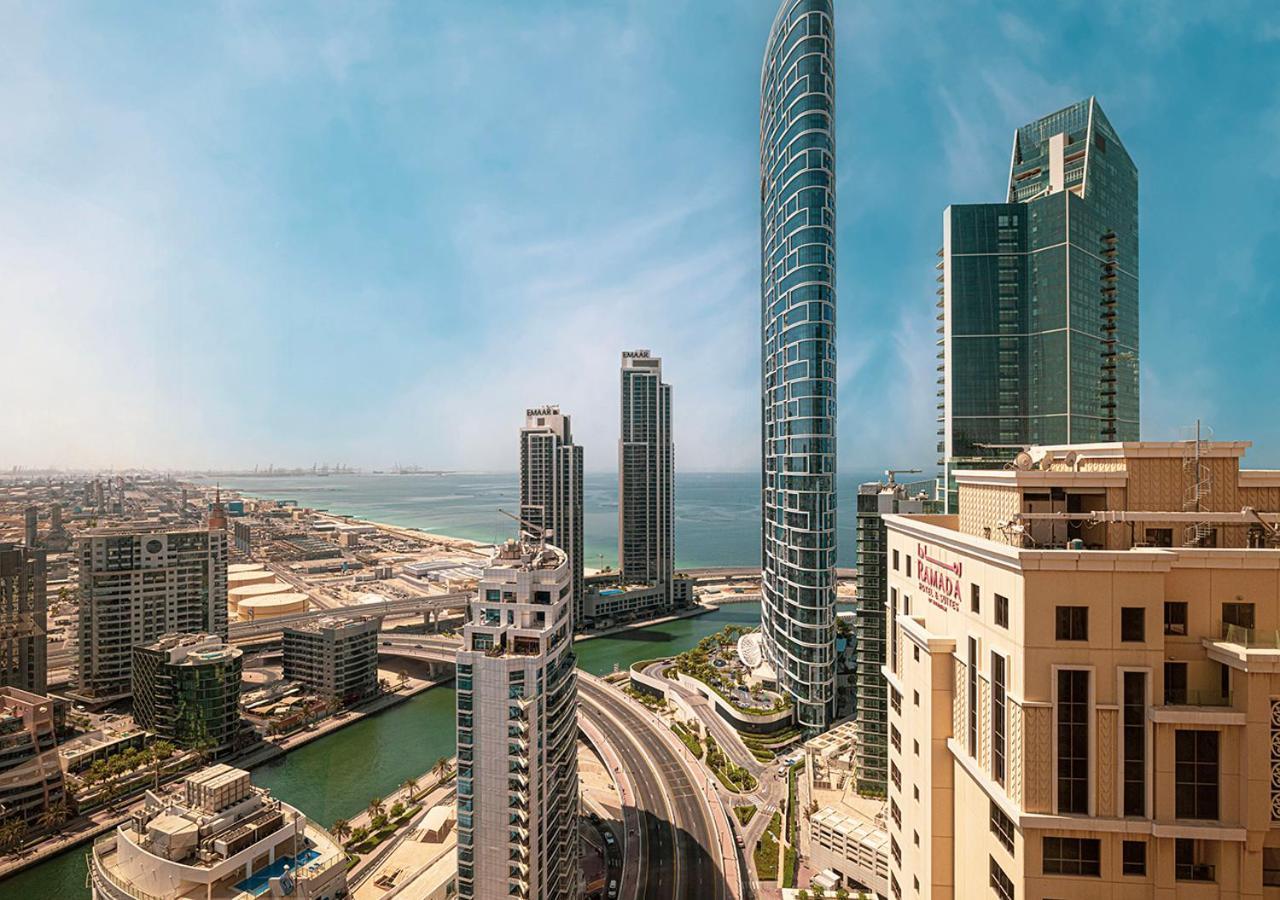 Apartamento Luxury Beachfront 2bd Apt, Shams, Jbr Dubái