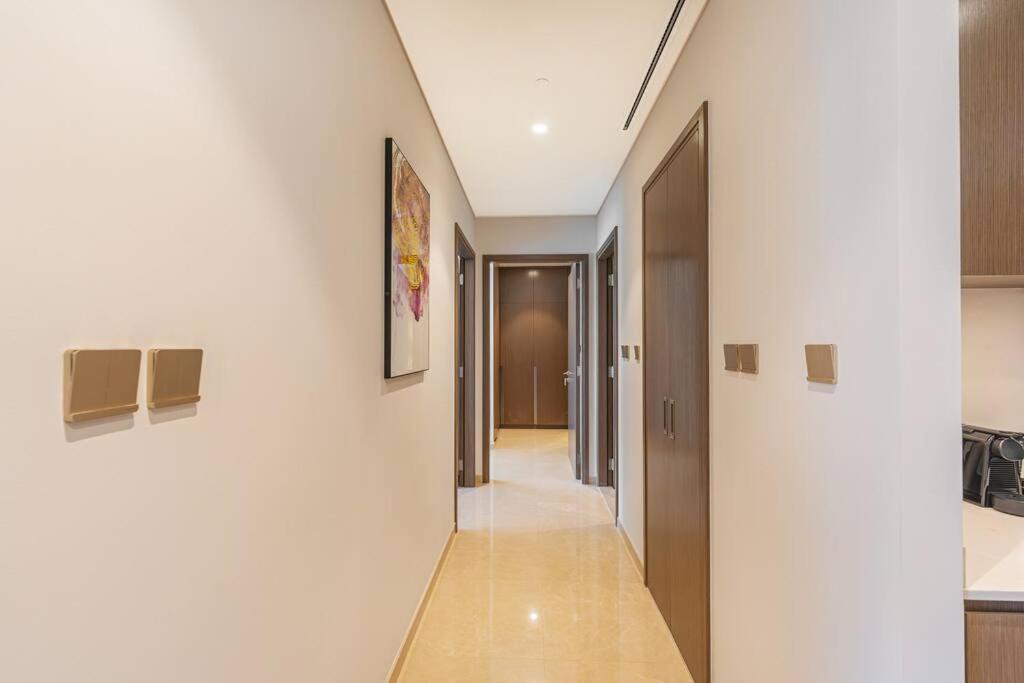 4min To Mall - Pool Access - King Bed Appartement Dubaï