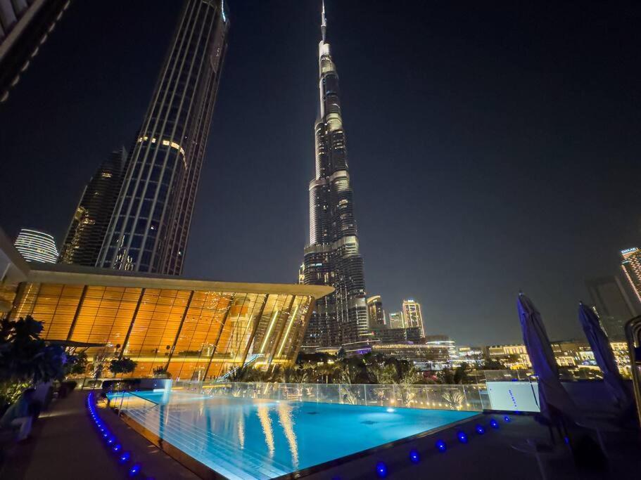 4min To Mall - Pool Access - King Bed * Dubaï