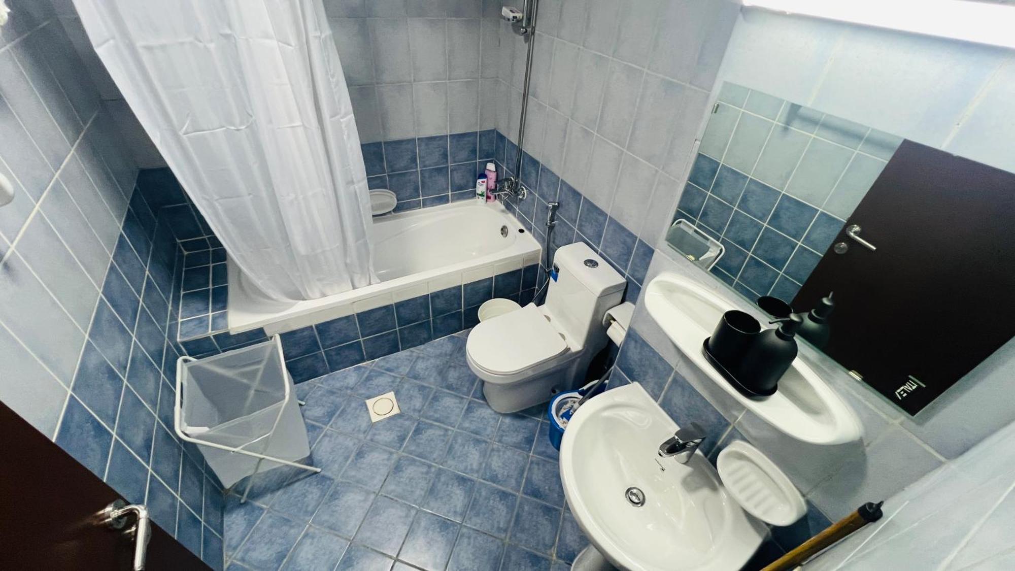 France Cluster International - Spacious Bright Furnished * Dubai