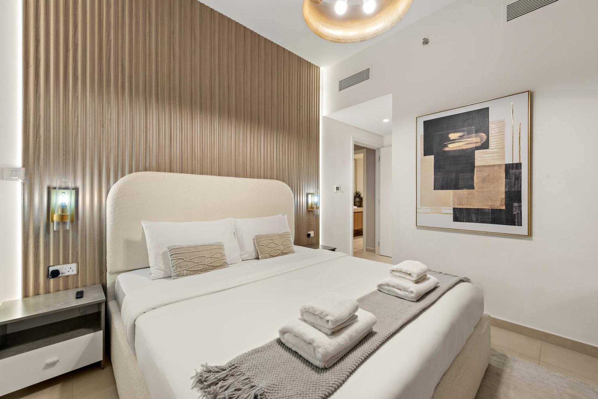 Appartement 4br With Spacious Balcony & Stunning Burj Khalifa Views Dubaï