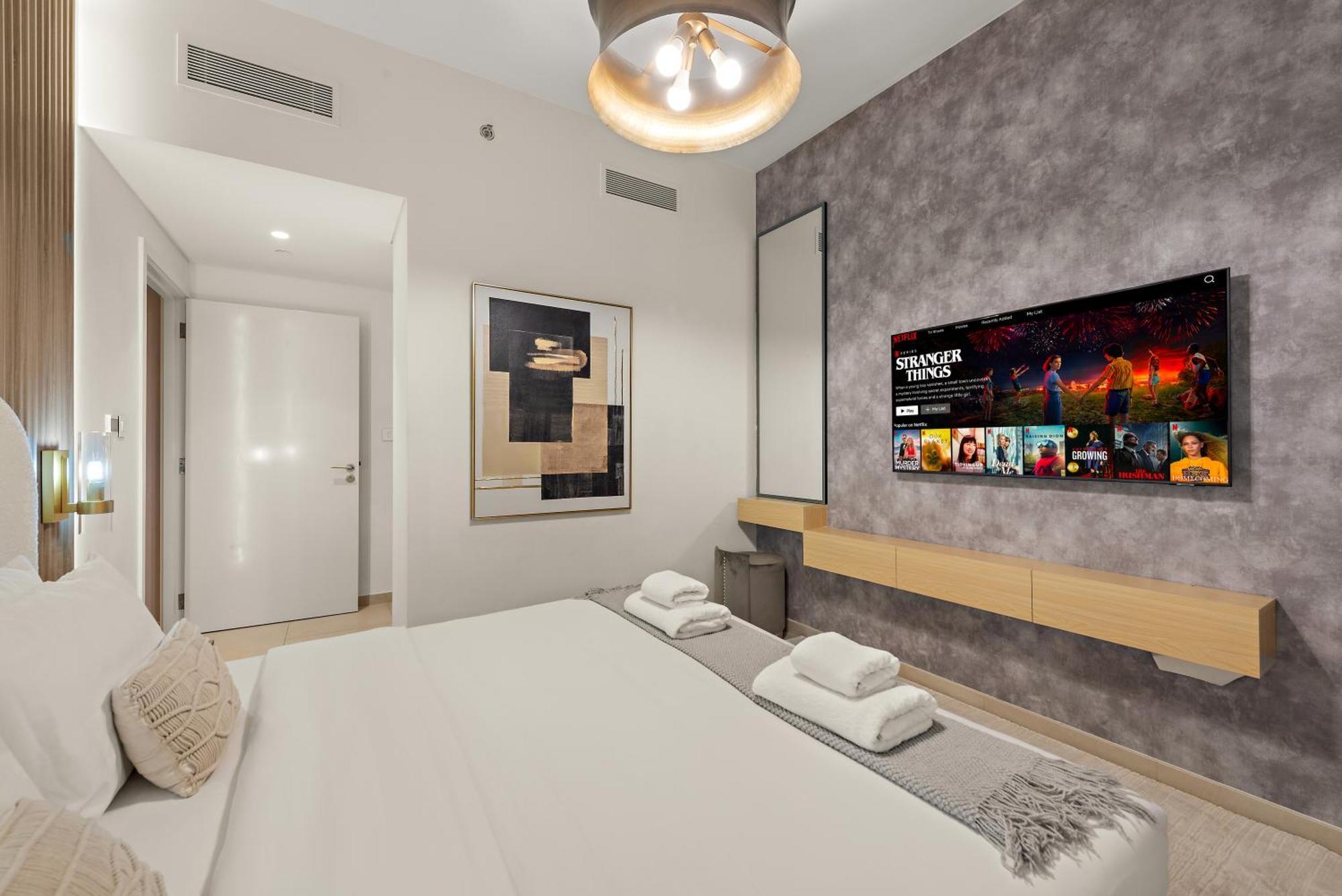 4br With Spacious Balcony & Stunning Burj Khalifa Views * Dubaï