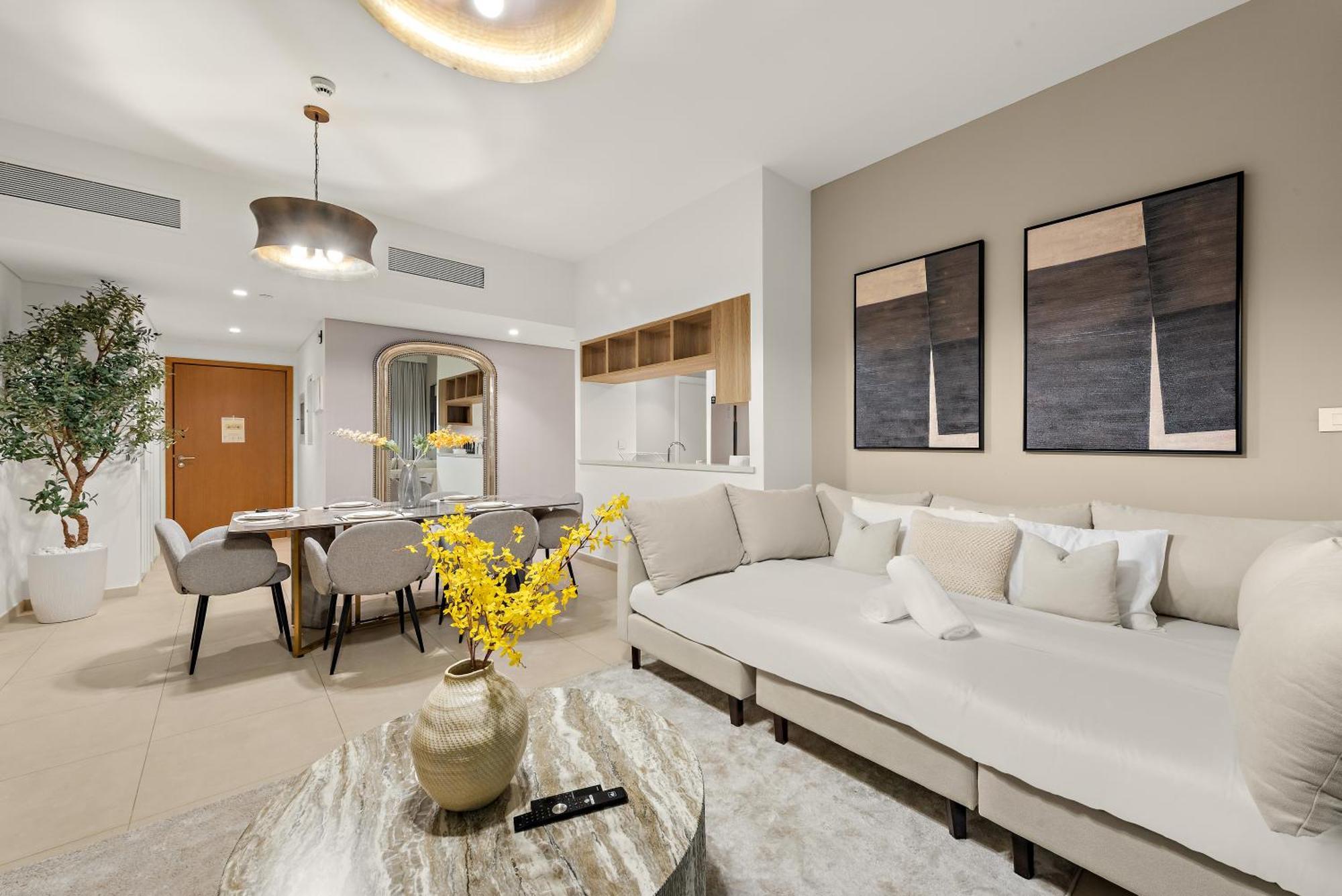 Appartement 4br With Spacious Balcony & Stunning Burj Khalifa Views Dubaï