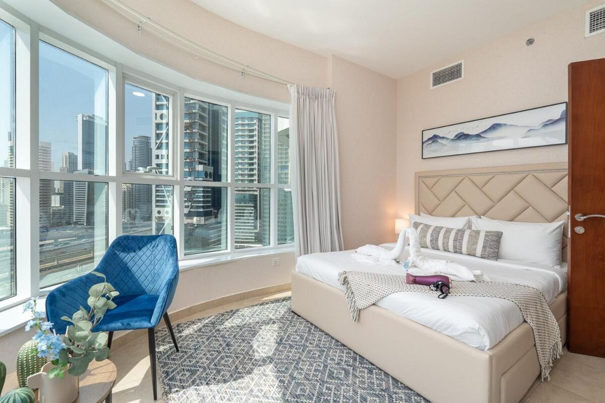 Apartment Classy 1-bedroom In Jumeirah Lakes Towers With View! *