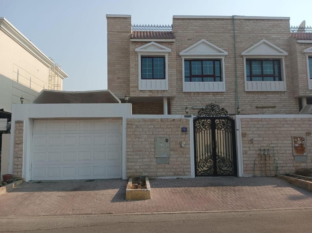 Privatunterkunft Deluxe In Near Airport Dubai