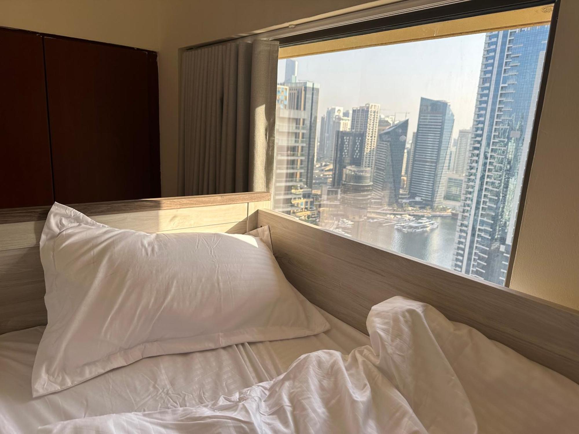 Happy Dom - Jbr - * Dubai