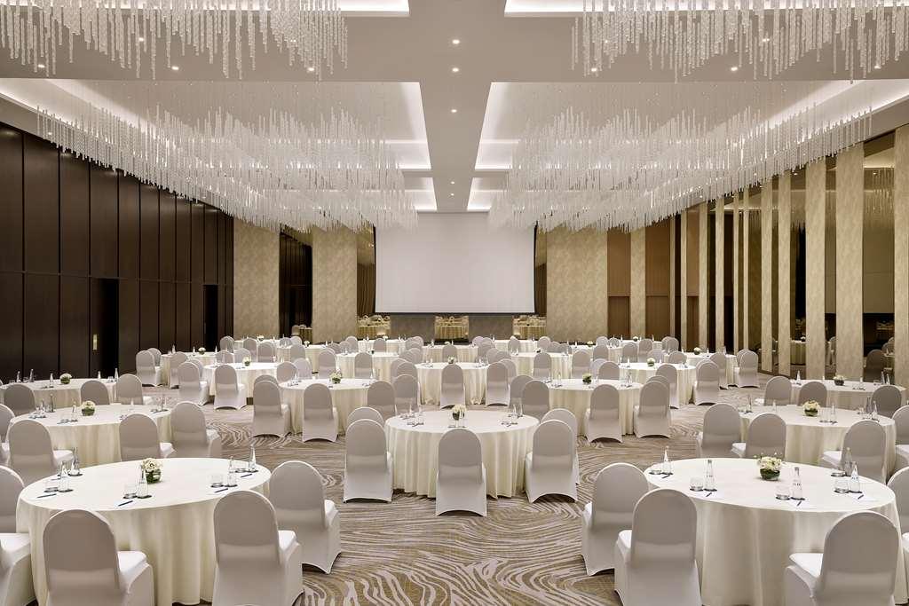 Embassy By Hilton Business Bay Hotell *