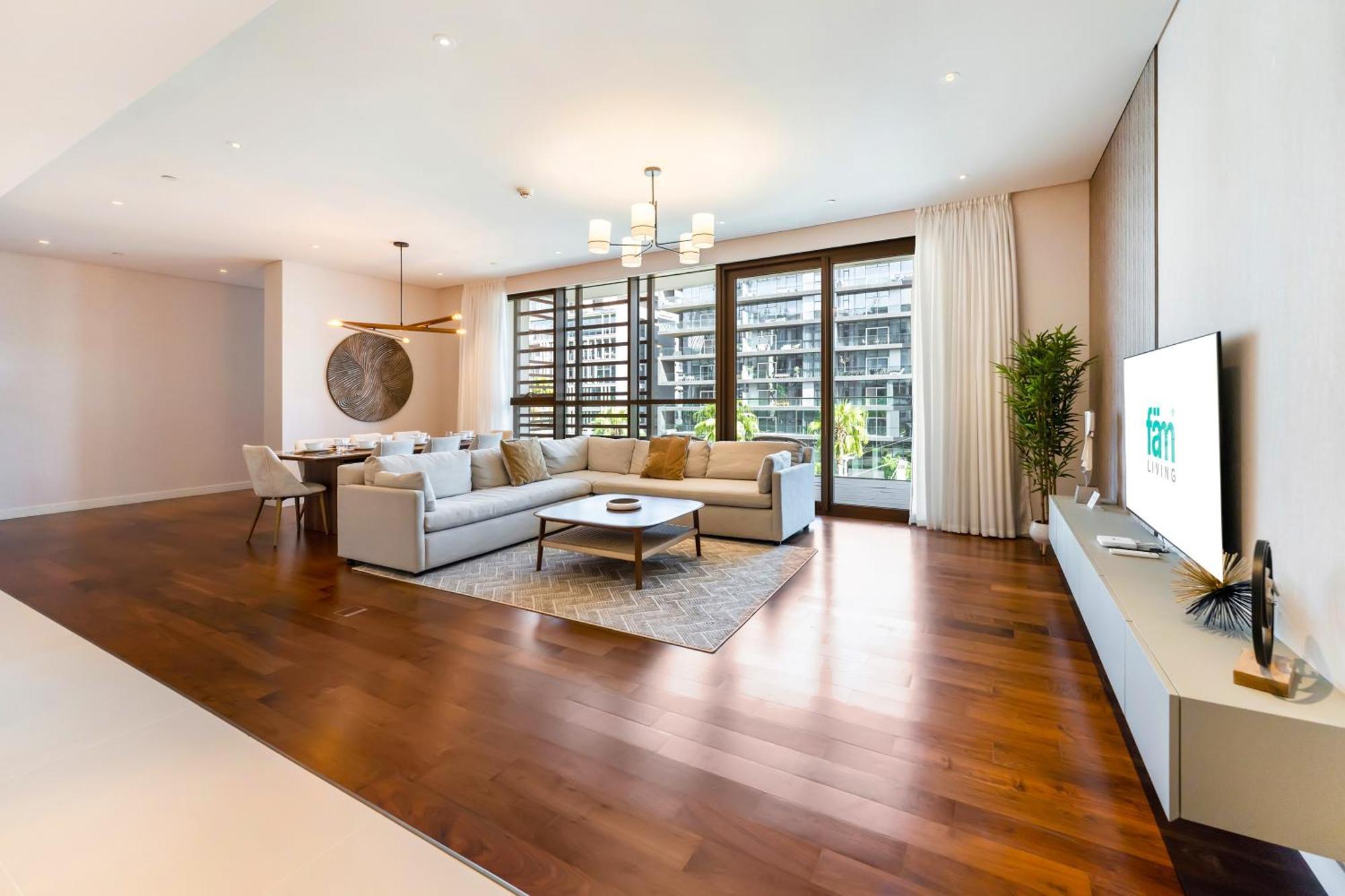 Fam Living - Walk - Urban Staycations Apartamento Dubai