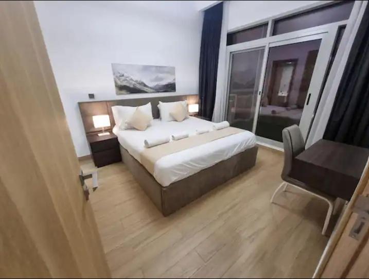 151 Jumeirah Gardens Appartement