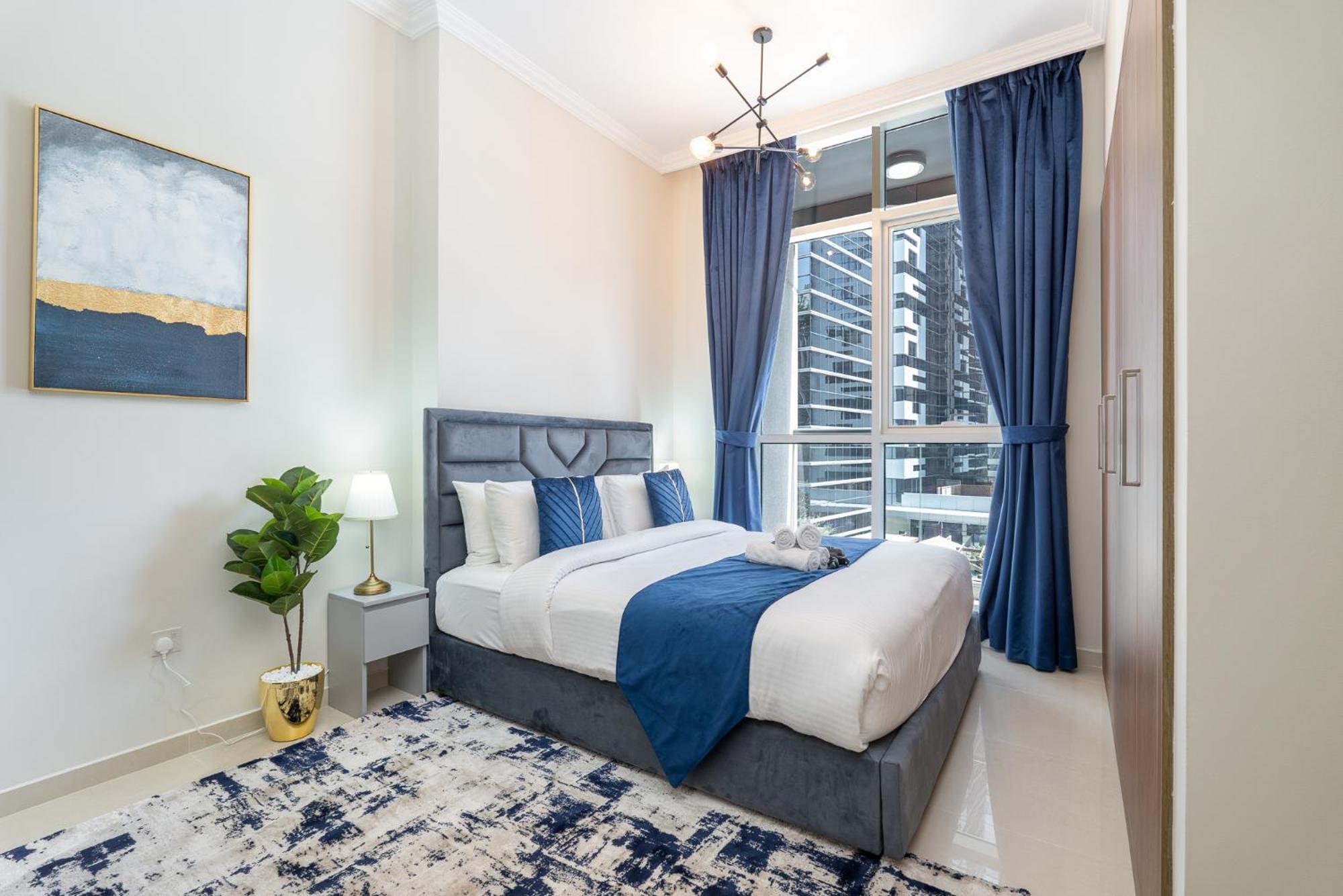 Dunya Tower Luxury And 2 Min Walk To Mall And Burj Khalifa In Heart Of Downtown Apartamento
