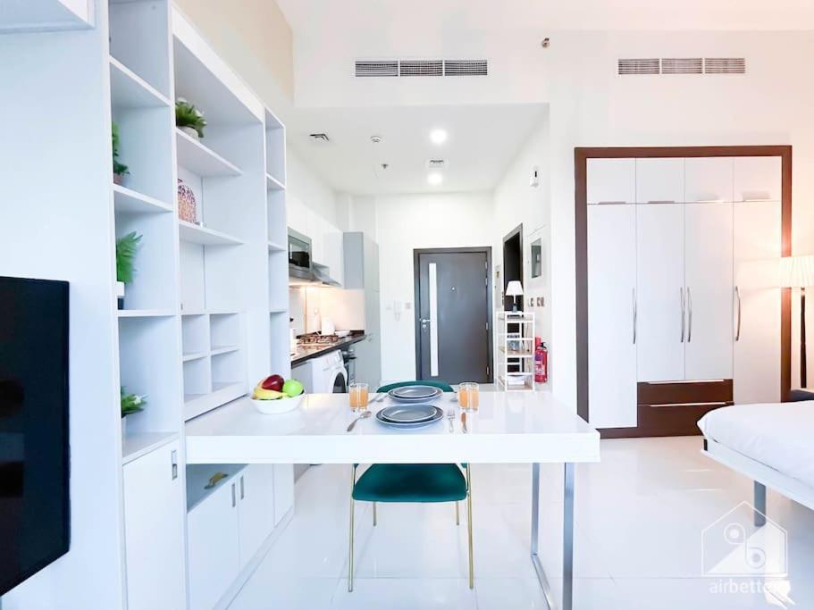 City Serenity Modern Studio With Stunning Views Appartement