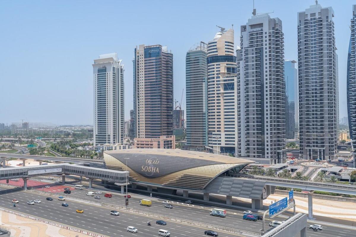 Marina's Cozy Retreat For Two * Dubai
