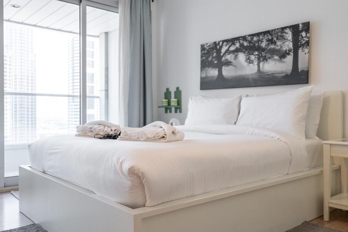 Marina's Cozy Retreat For Two Dubai