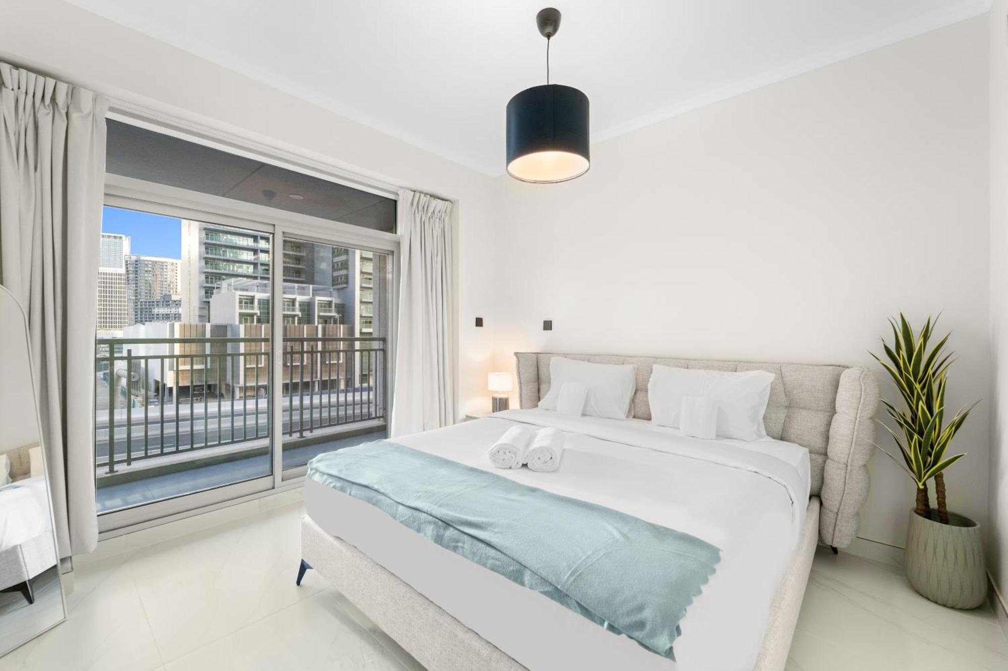 Bright & Spacious 1br In Downtown With Balcony L Close To Mall Apartamento Dubái