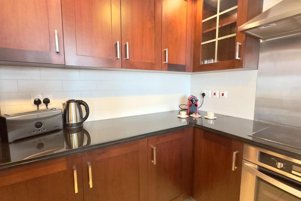 1br High Floor At Boulevard 29 Near Mall By Vibel *