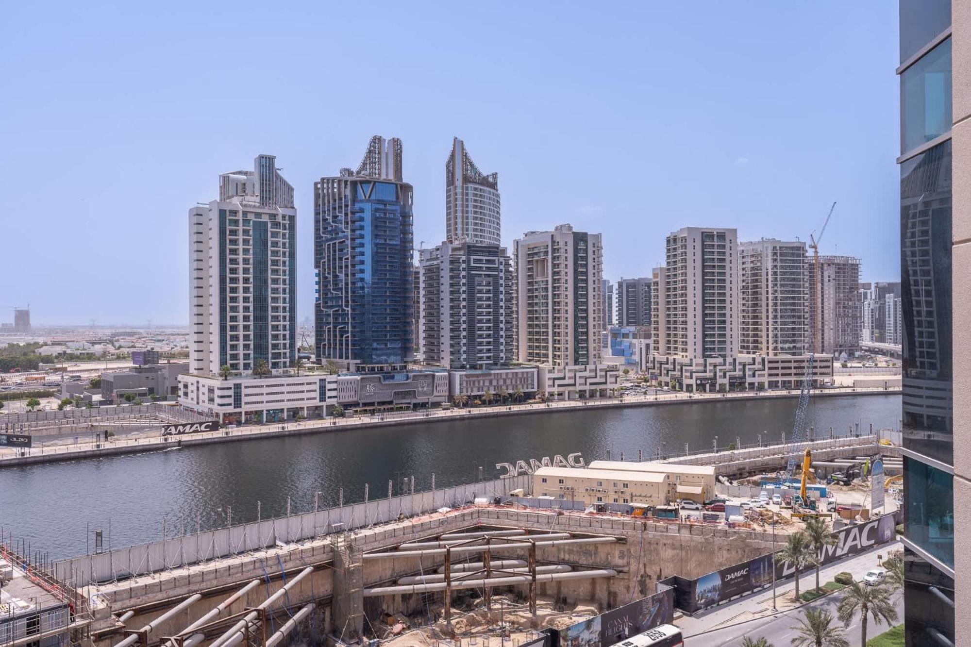 Dazzling In Business Bay With Stunning Views * Dubaï