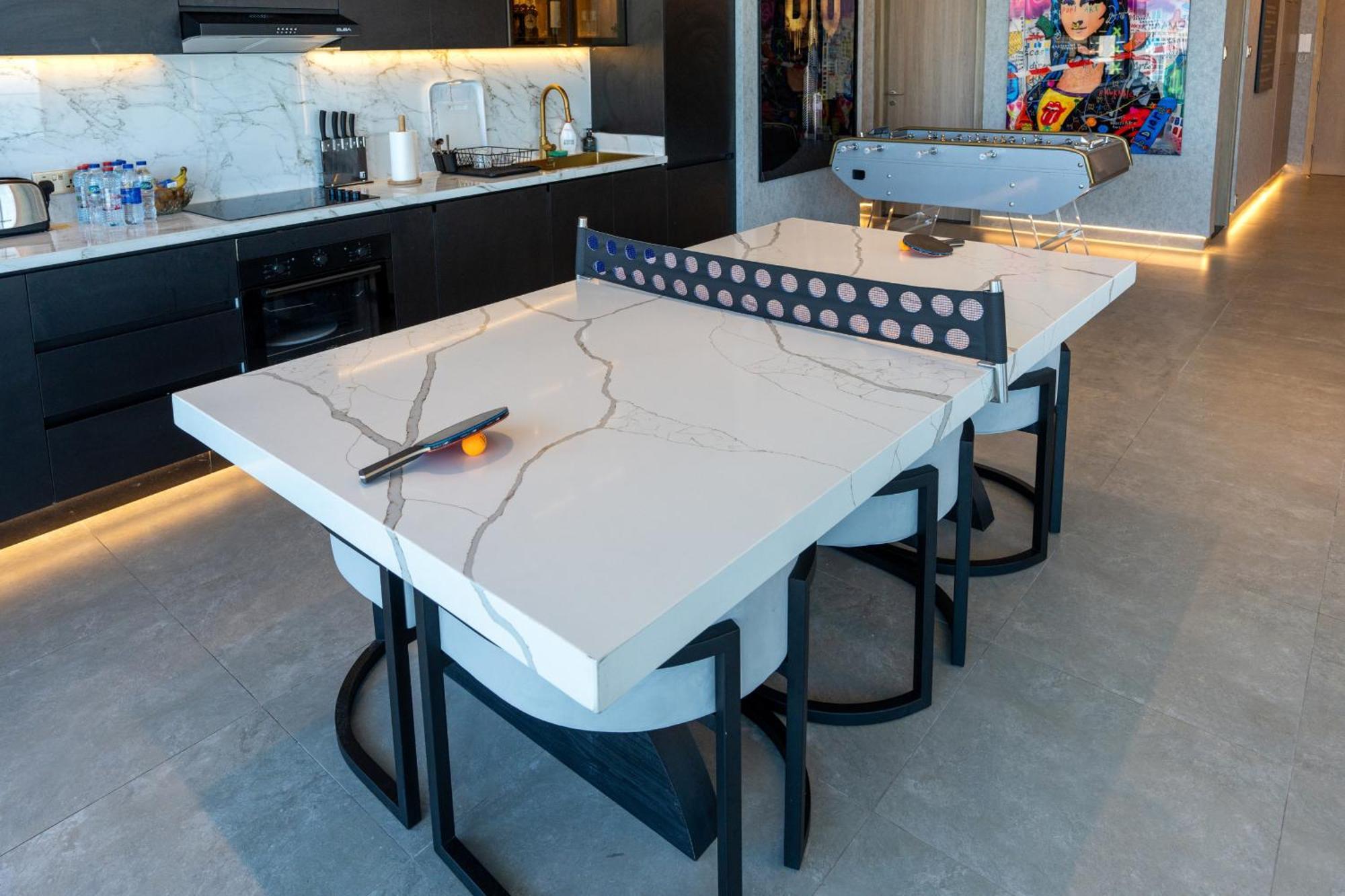 Vayk- Ultra Modern 3br Marina Retreat With Stunning Views *