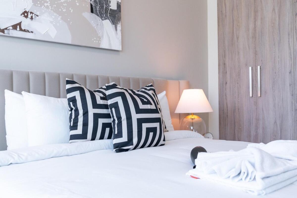 Trendy 1-bedroom In Business Bay Dubái