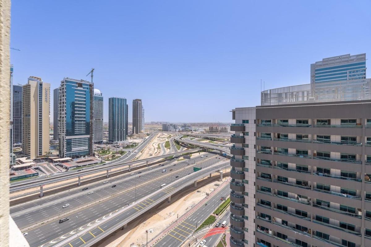 Cozy & Simple 1-bedroom Flat In Marina Apartament