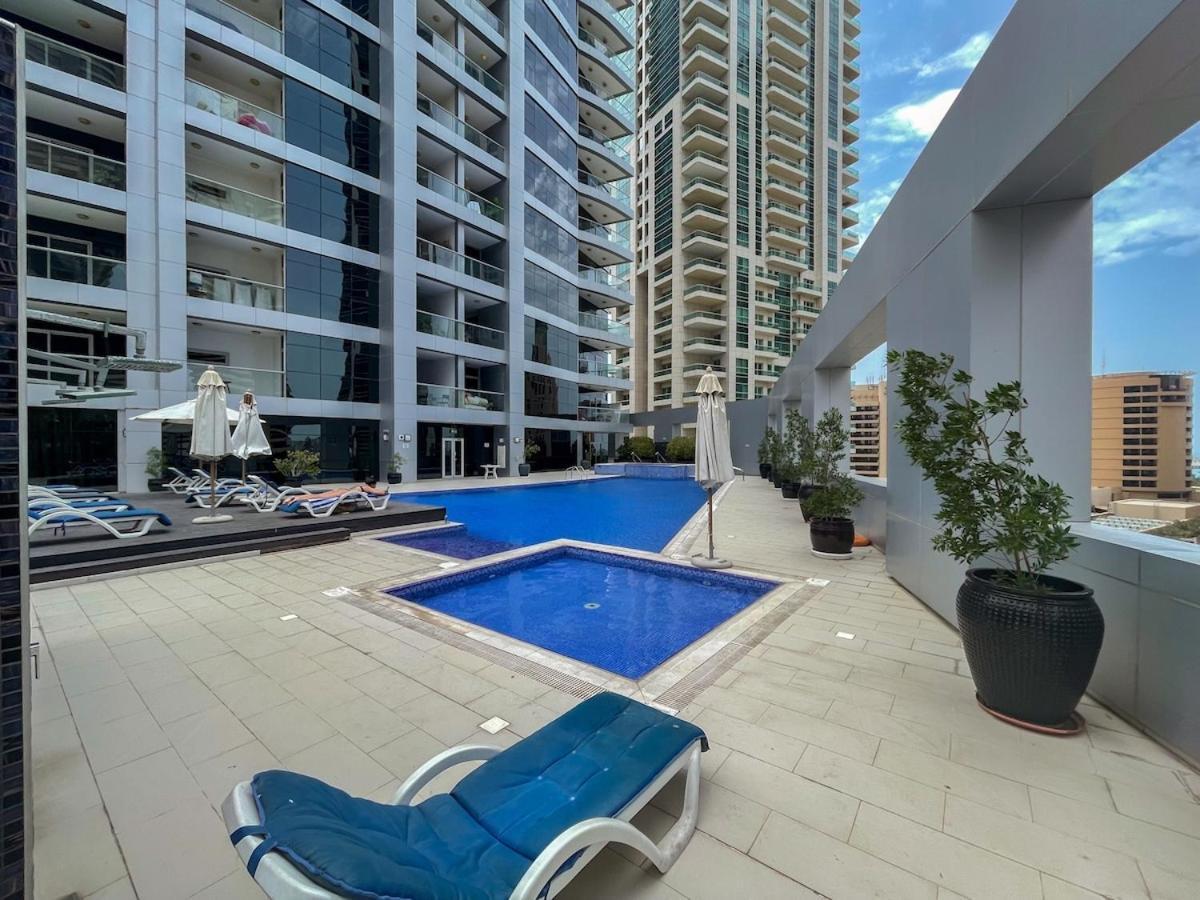 Bright 1-bedroom With View Marina Appartement Dubaï