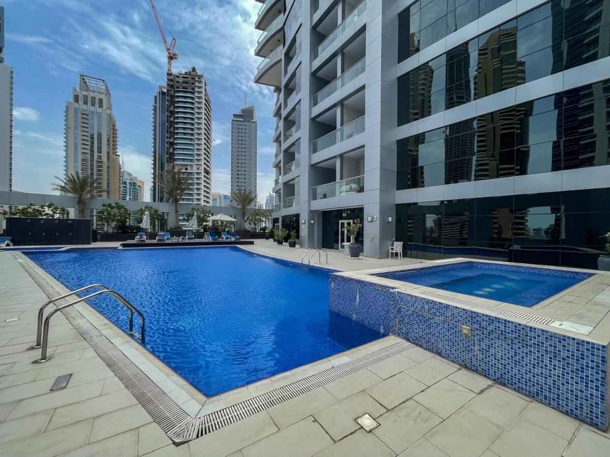 Bright 1-bedroom With View Marina Appartement