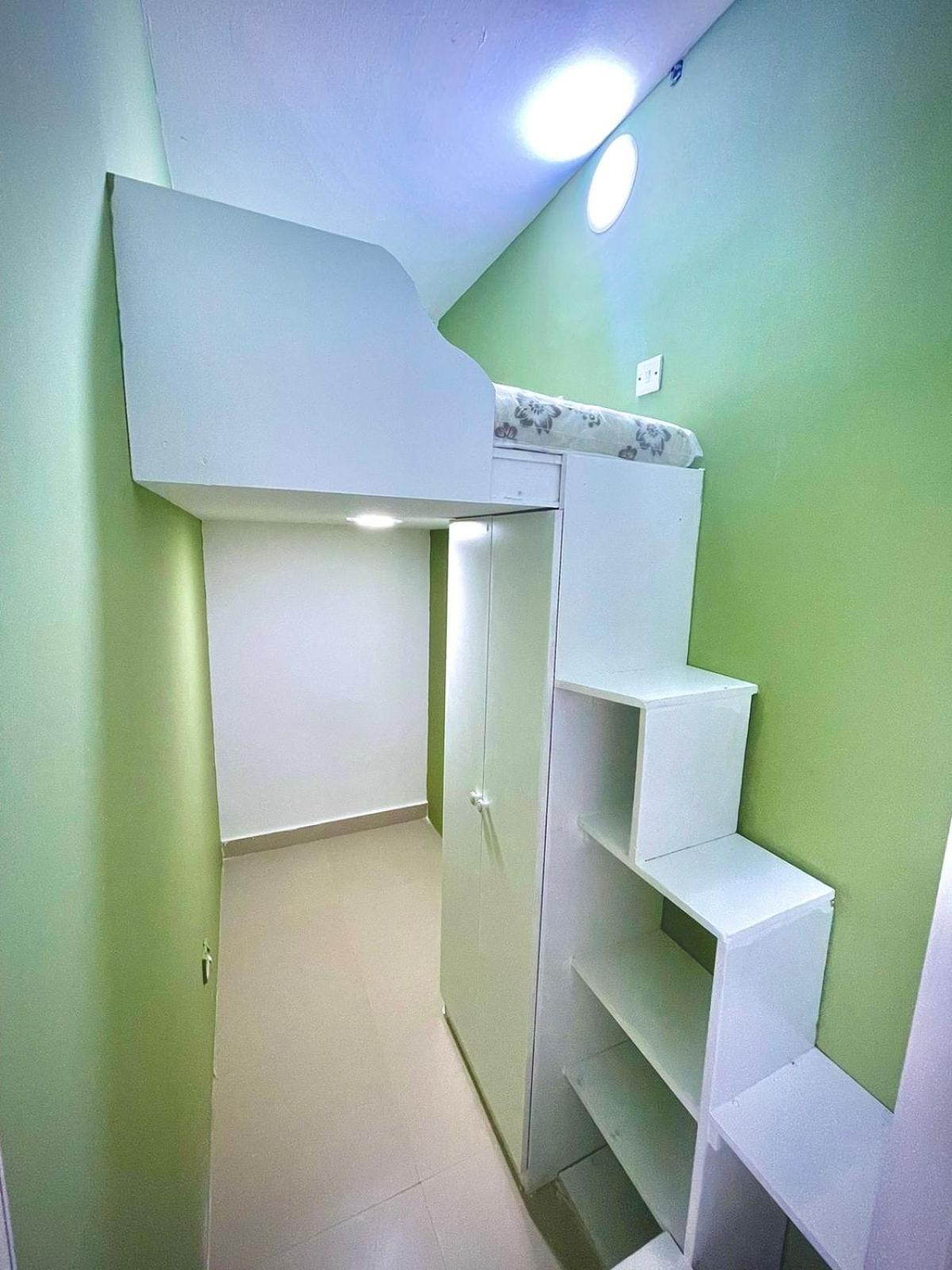 Hotel cinta Partition Dubai