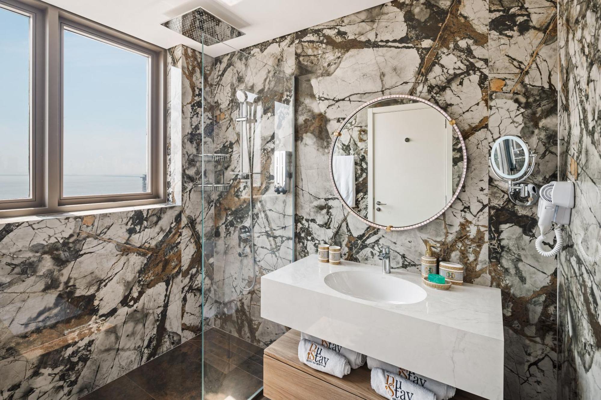 Family Friendly Luxurious Waterfront - By Dustay Appartement *