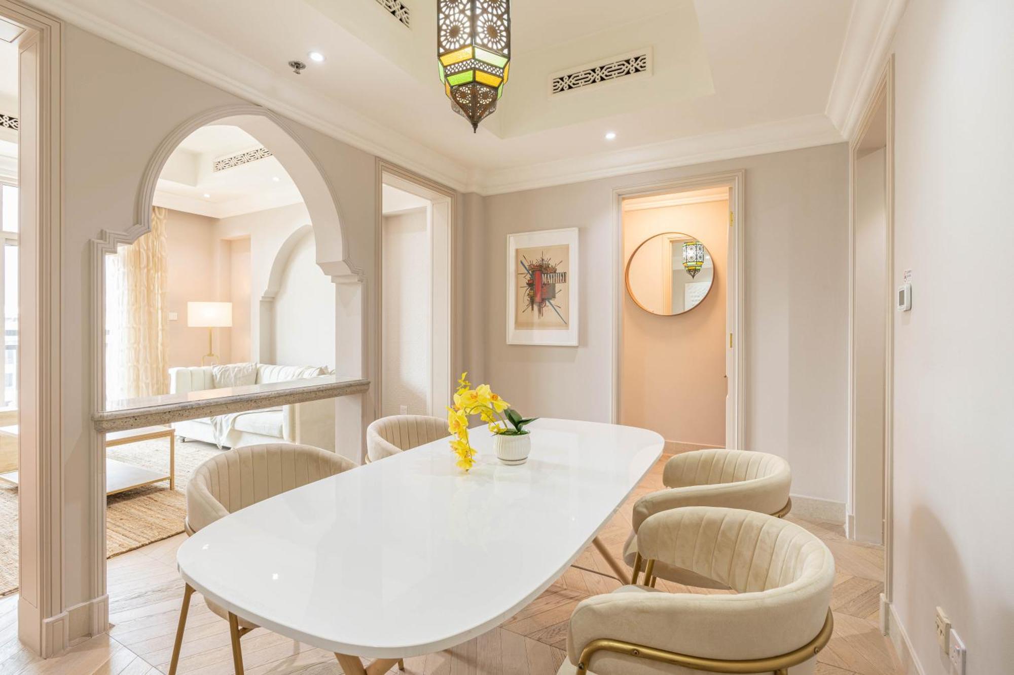 Appartement Upgraded With Direct Mall Access