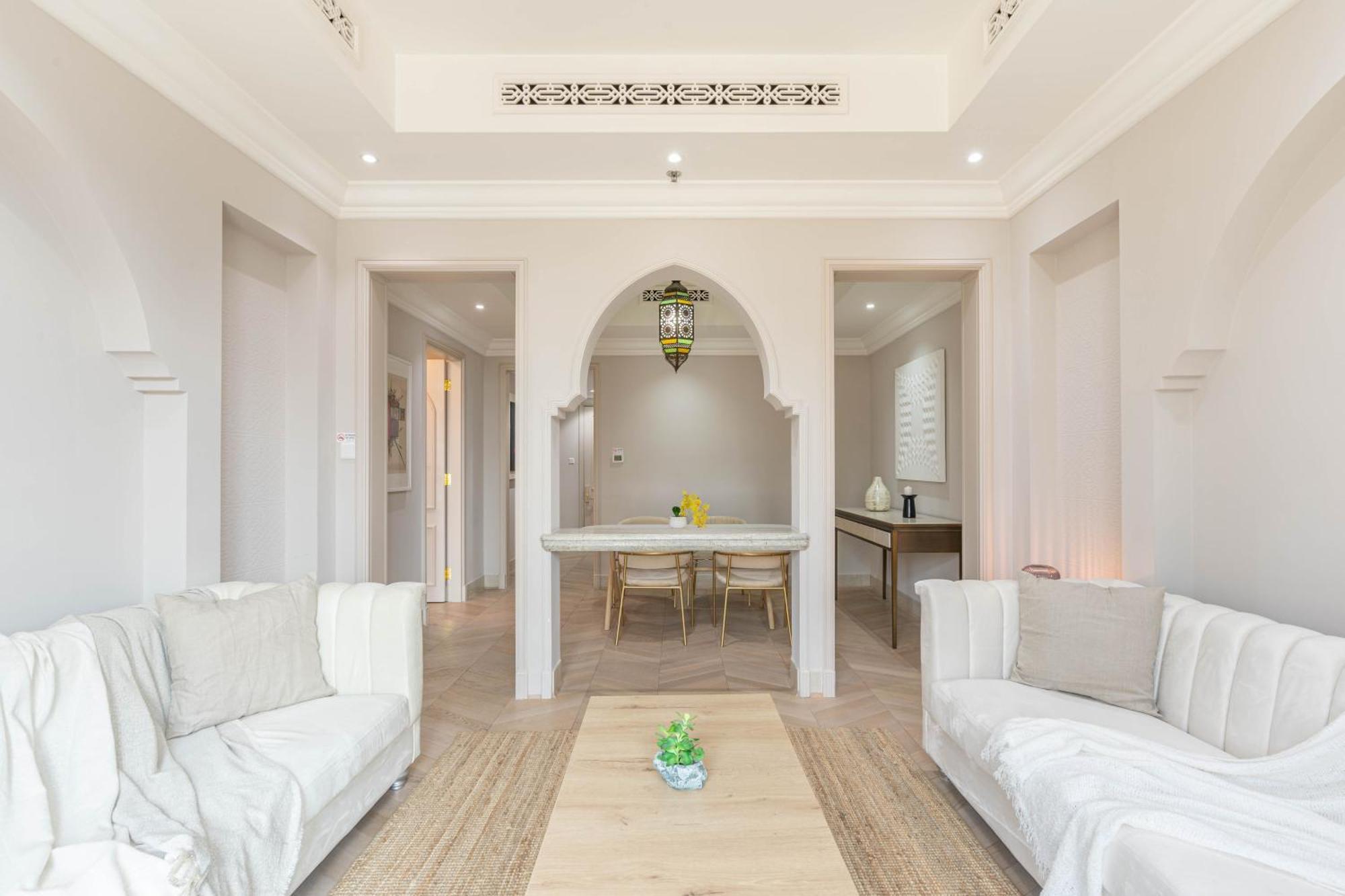 Upgraded With Direct Mall Access Appartement *
