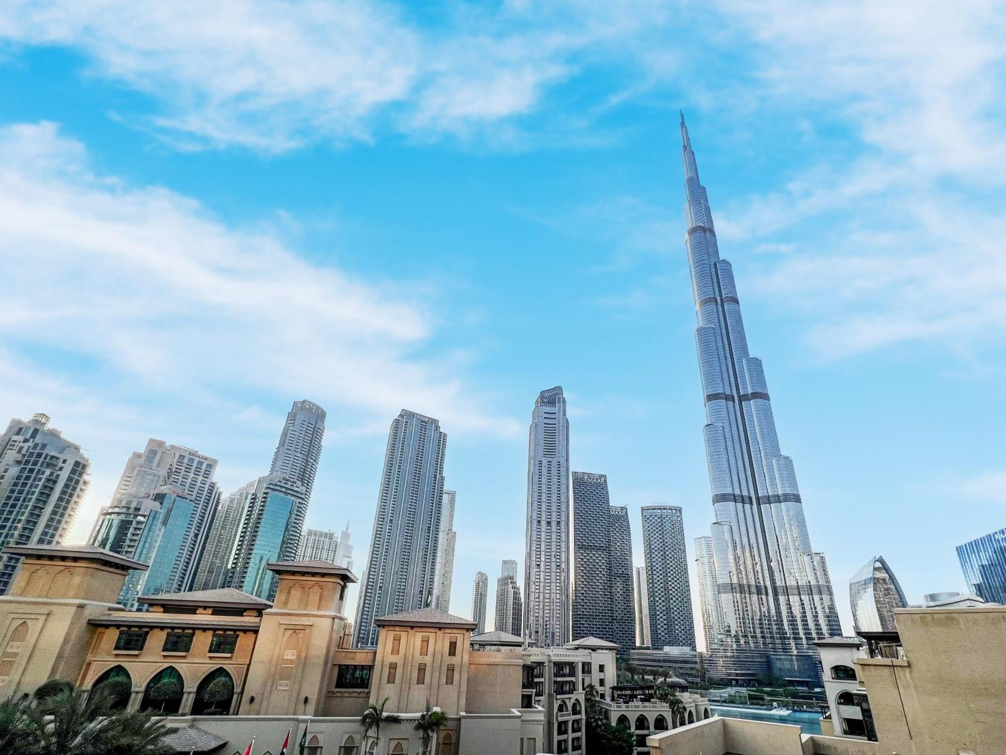 Upgraded With Direct Mall Access Appartement